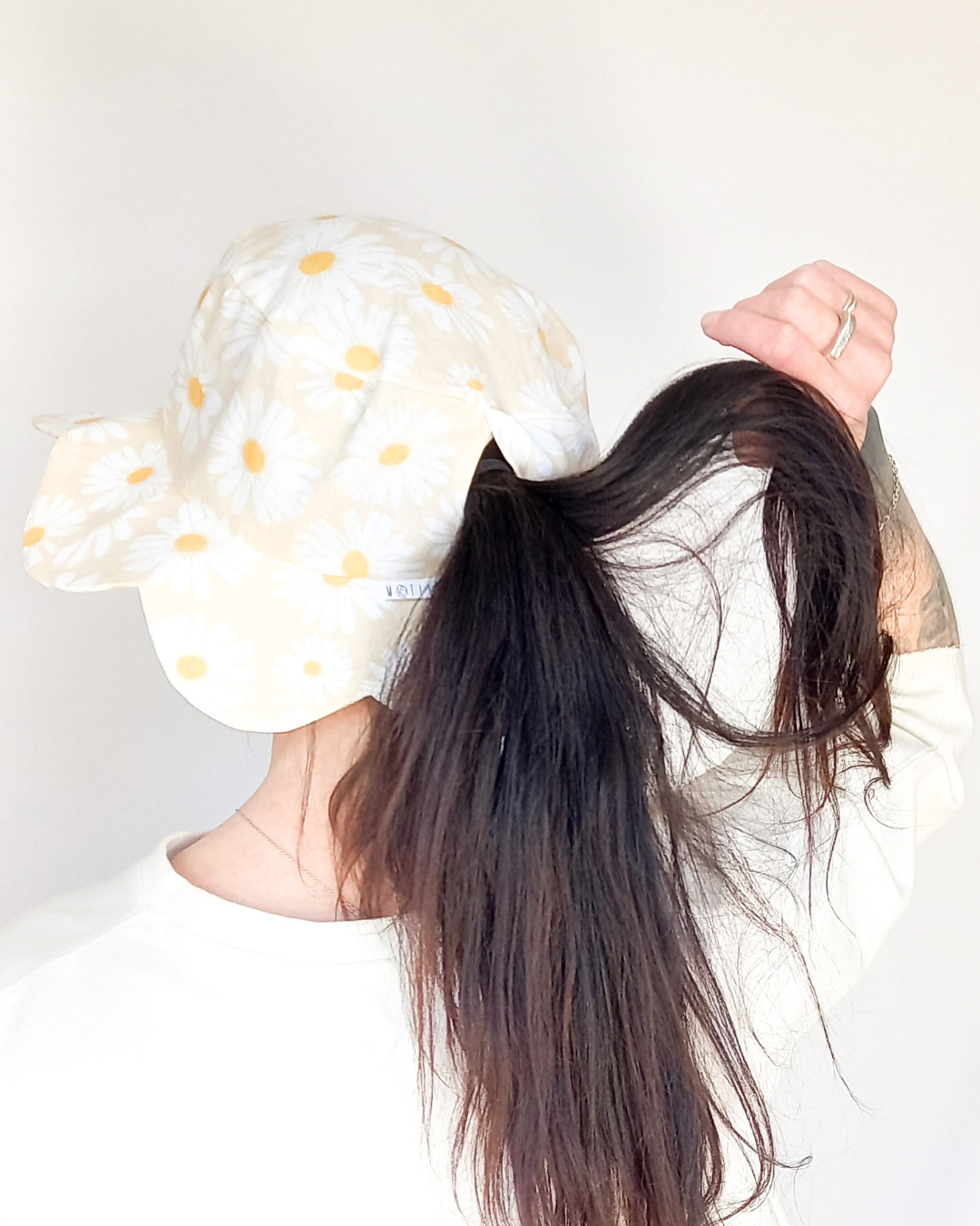 Yellow daisy women's sunhat