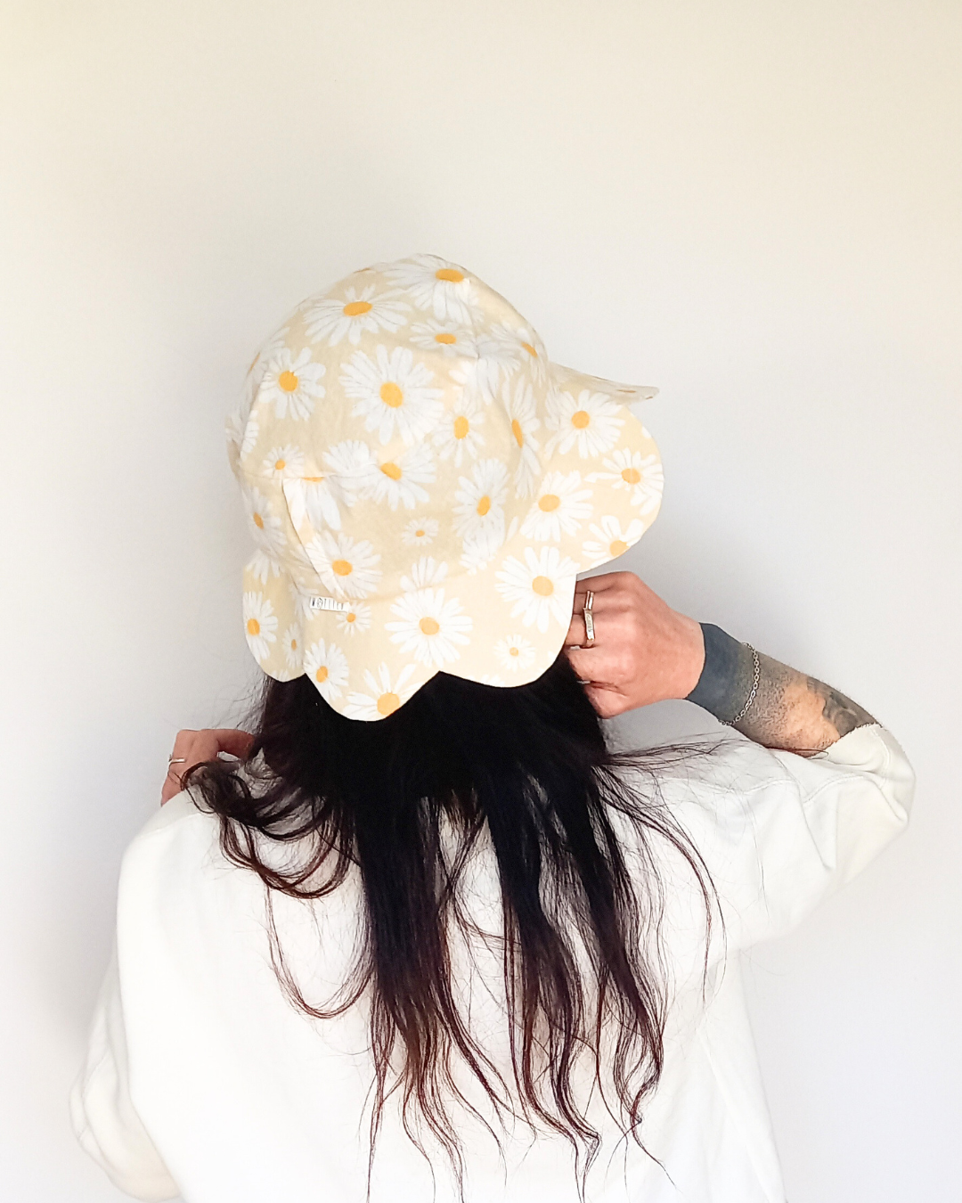 Yellow daisy women's sunhat