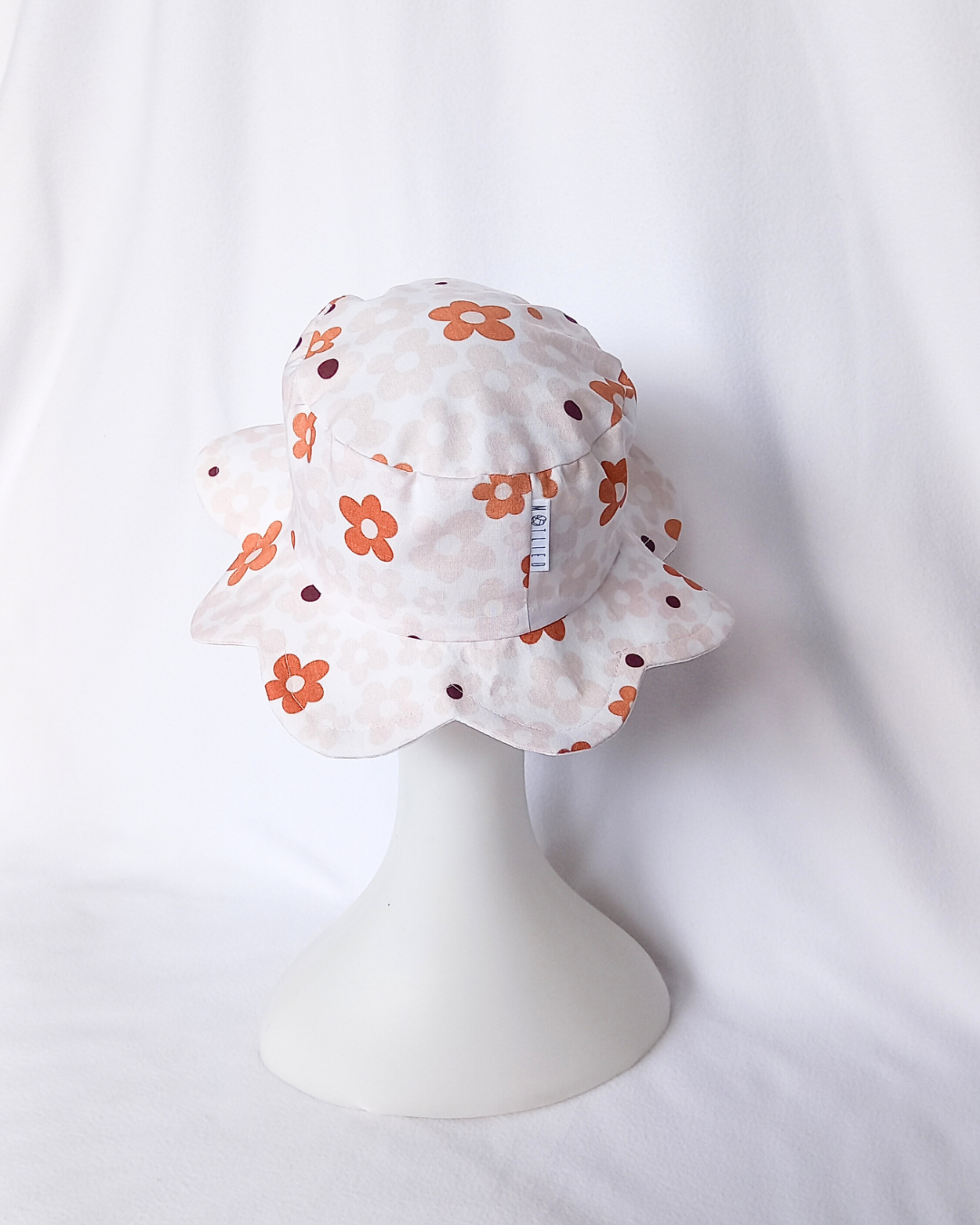Retro daisy sunhat