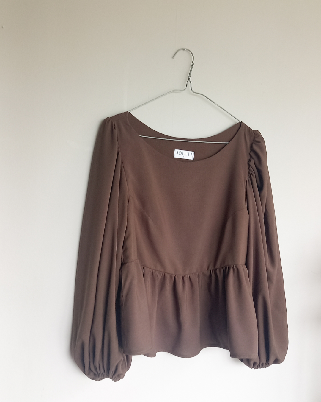 Taylor gathered sleeve top