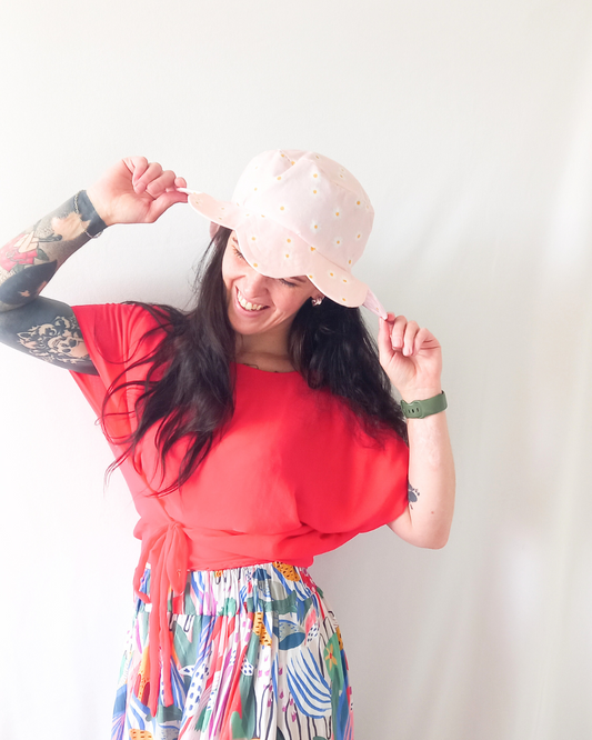 Pink daisy women's sunhat
