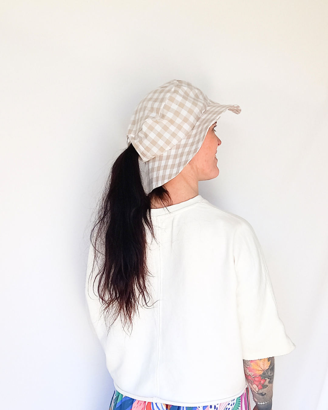 Taupe gingham women's sunhat