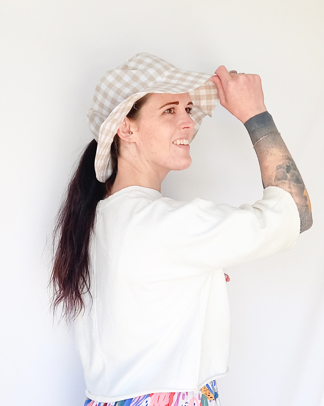 Taupe gingham women's sunhat